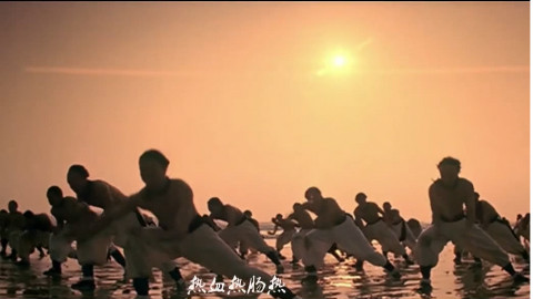 粤语中最让人热血沸腾的歌曲之一,鸿飞红主题曲《男儿当自强》